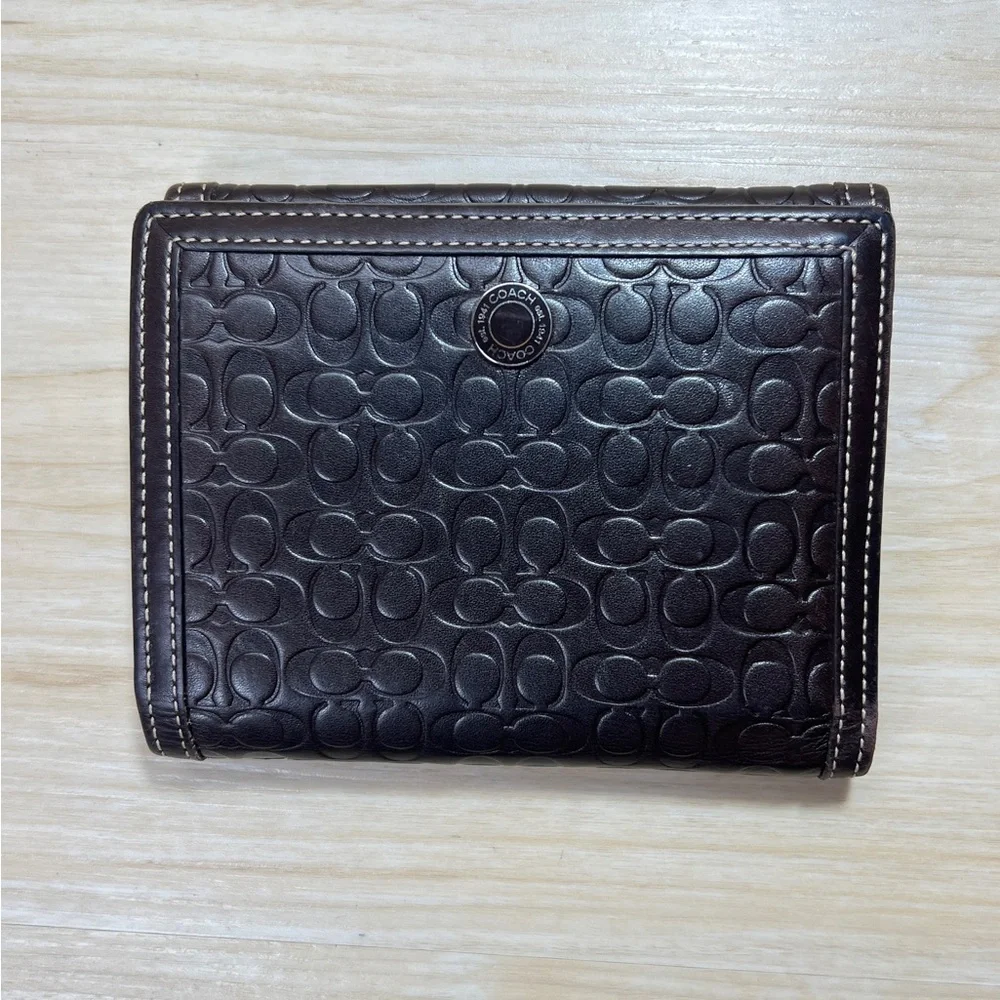 Vintage COACH Coach Brown-Black Embossed Leather Billfold Wallet